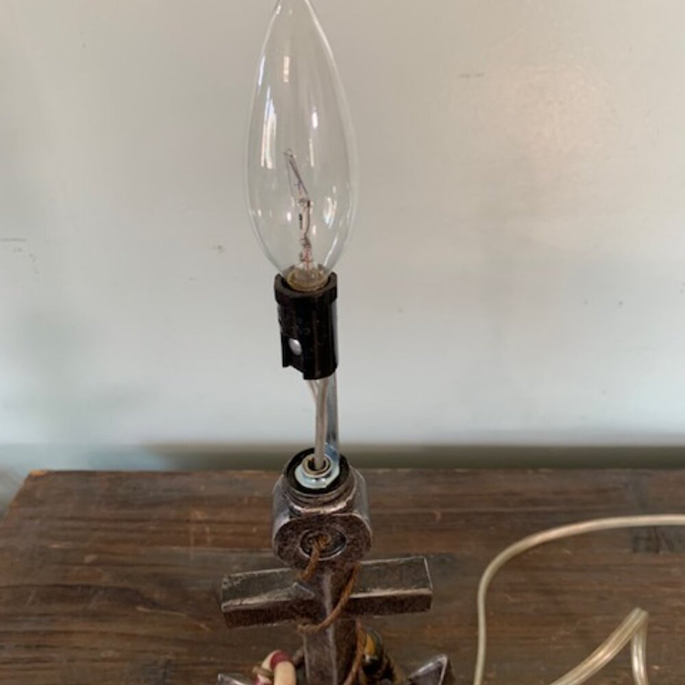 Ship Anchor Lamp - Picture 7 of 8